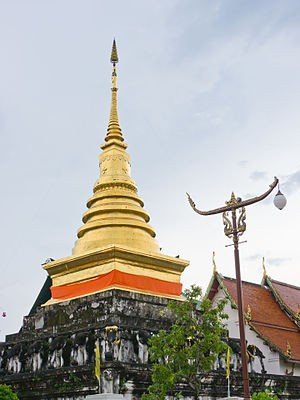 วัดพระธาตุช้างค้ำวรวิหาร