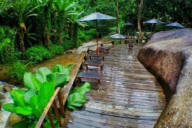 ผาน้ำลอด