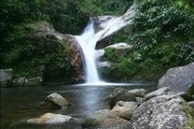 น้ำตกดาดฟ้า