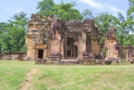 โบราณสถานกลุ่มปราสาทตาเมือน