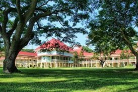 พระราชนิเวศน์มฤคทายวัน