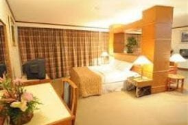 โรงแรมฟรายเดย์