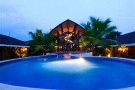 เดอะวิลเลจโคโคนัทไอส์แลนด์บีชรีสอร์ท (The Village Coconut Island Beach Resort)