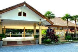 ร้านอาหาร ขนาบน้ำ