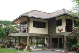 กรีนฮิลล์ แอนด์ เฮาส์ (Greenhill & House)