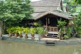 ครัวชายคลอง