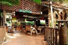 ร้าน ลาบลุงนิล