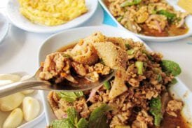 ร้านอาหารตุ๊ดติ่งลาบเป็ด