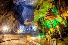 วัดถ้ำพระธาตุเจริญธรรม