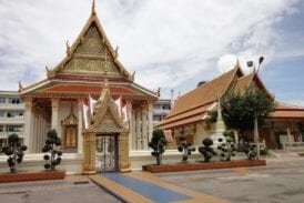 วัดสุทธิวาตวราราม (วัดช่องลม)