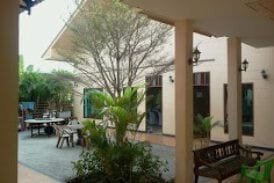 สวนอาหารปิ่นแก้ว