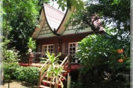 ลูน่าฮัท รีสอร์ท (lunarhut resort)