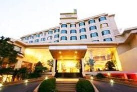 โรงแรมแกรนด์ ริเวอร์ไซด์