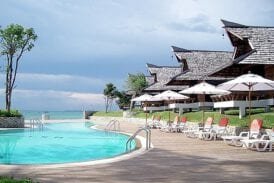 โรงแรม ซันเซ็ทวิลเลจ บีช รีสอร์ท